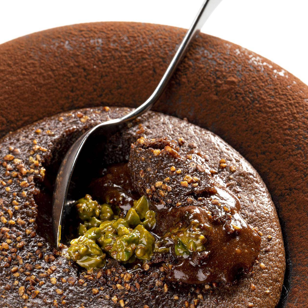 pistachios praline chocolate lava cake by benoit castel